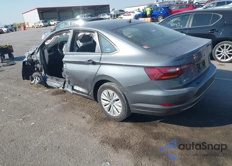 2019 Volkswagen Jetta 1.4T R-Line/1.4T S/1.4T Se z USA, uszkodzony, nr VIN 3VWC57BU2KM037300